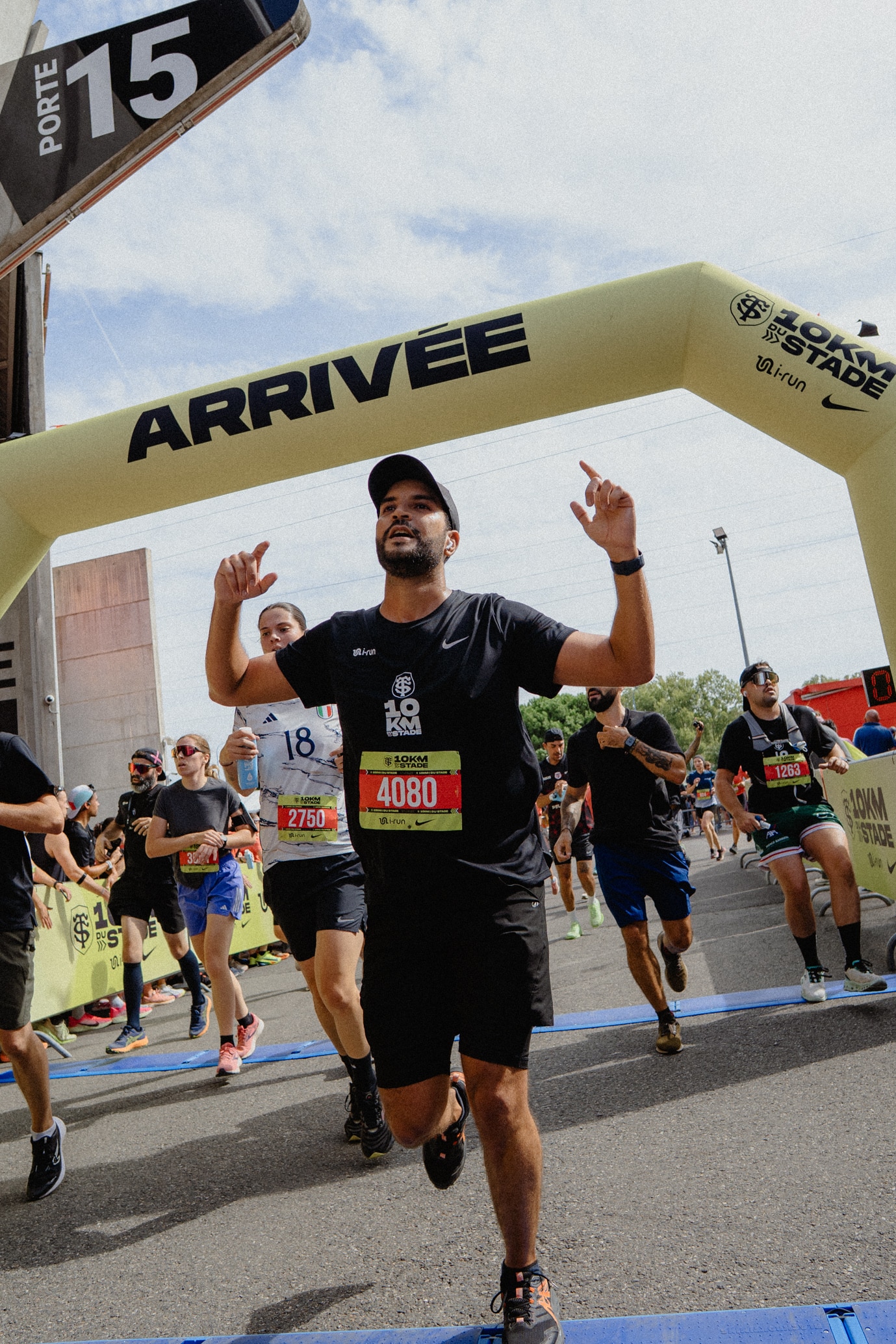 Quand les clubs enfilent les baskets : comment le PSG, Toulouse et les autres réinventent le sport avec le running