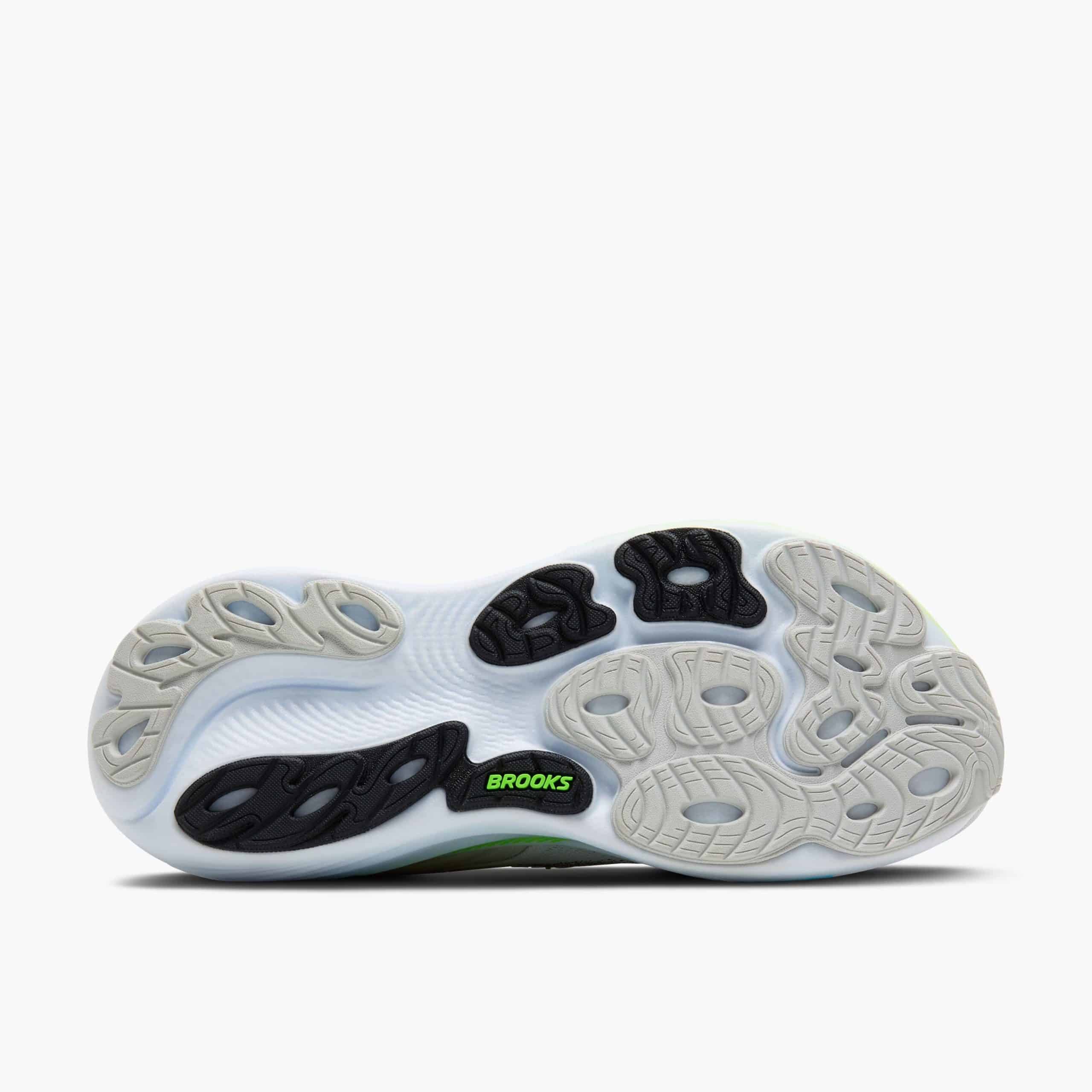 Brooks dévoile l’Adrenaline GTS 25, nouvelle version de son modèle iconique alliant amorti DNA LOFT v3, stabilité GuideRails® et confort revisité. Une chaussure fiable et polyvalente pour les footings du quotidien et les longues sorties. Disponible dès le 1er décembre, 160 €.
