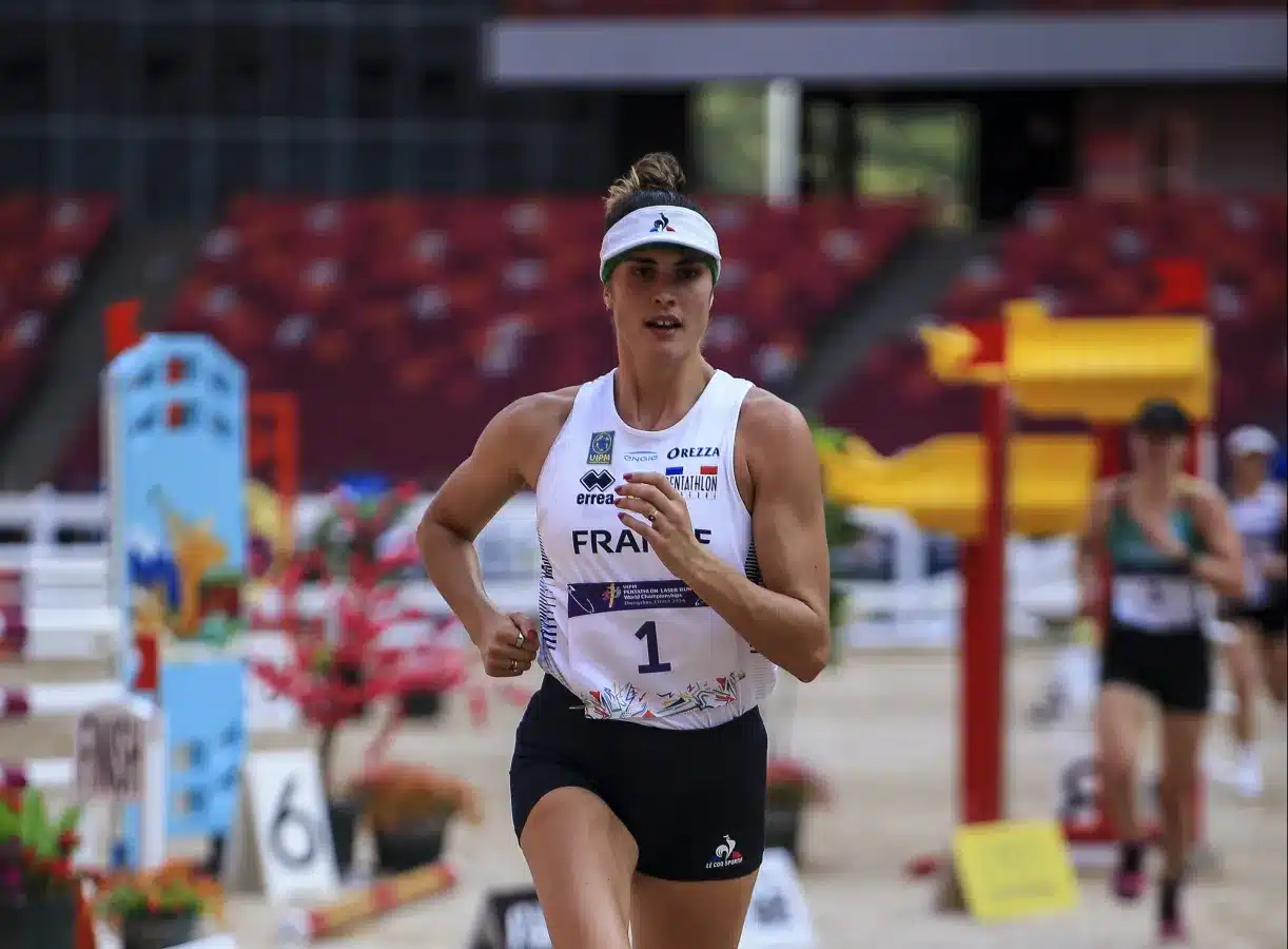 Préparer sa séance, améliorer son endurance, optimiser sa récupération, favoriser un bon équilibre acido-basique… Le Bol d’air Jacquier est un allié efficace pour faire d’un athlète, amateur comme professionnel, un meilleur sportif. En adoptant cette méthode oxygénante, tout, dans le mode de vie d’un coureur, peut changer. Vivre en bonne santé, mais aussi être plus performant tout en abordant une compétition sportive de manière détendue est envisageable lorsqu’on prend le rythme d’inhaler cet air 2 à 3 fois par jours sur une longue période afin d’oxygéner les cellules du corps régulièrement. 