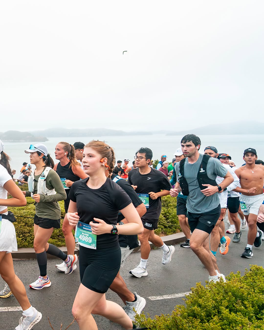 For nearly five decades, the San Francisco Marathon has challenged and inspired runners from around the world. In its 48th edition, the event welcomed a record 33,000 participants, from first-timers to elite athletes, on a breathtaking 26.2-mile USATF-certified course that runs across the Golden Gate Bridge, through Golden Gate Park, and past some of the city’s most iconic landmarks. With multiple race options—including two half marathons, a 10K, a 5K, and even an ultramarathon—the event, directed by Lauri Abrahamson, continues to evolve, blending tradition, community spirit, and a uniquely San Francisco experience.