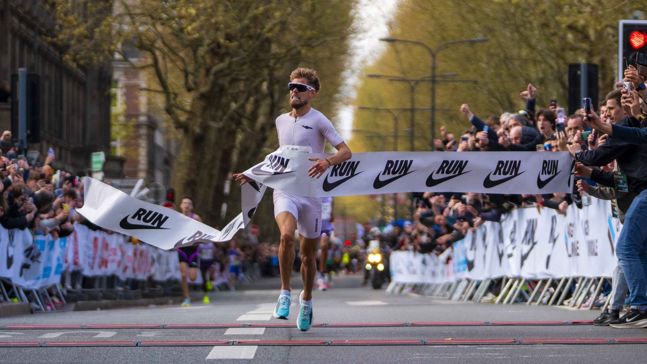 Jimmy Gressier a pulvérisé son record d’Europe du 5 km en 12'51, à seulement deux secondes du record du monde, à l'Urban Trail de Lille.