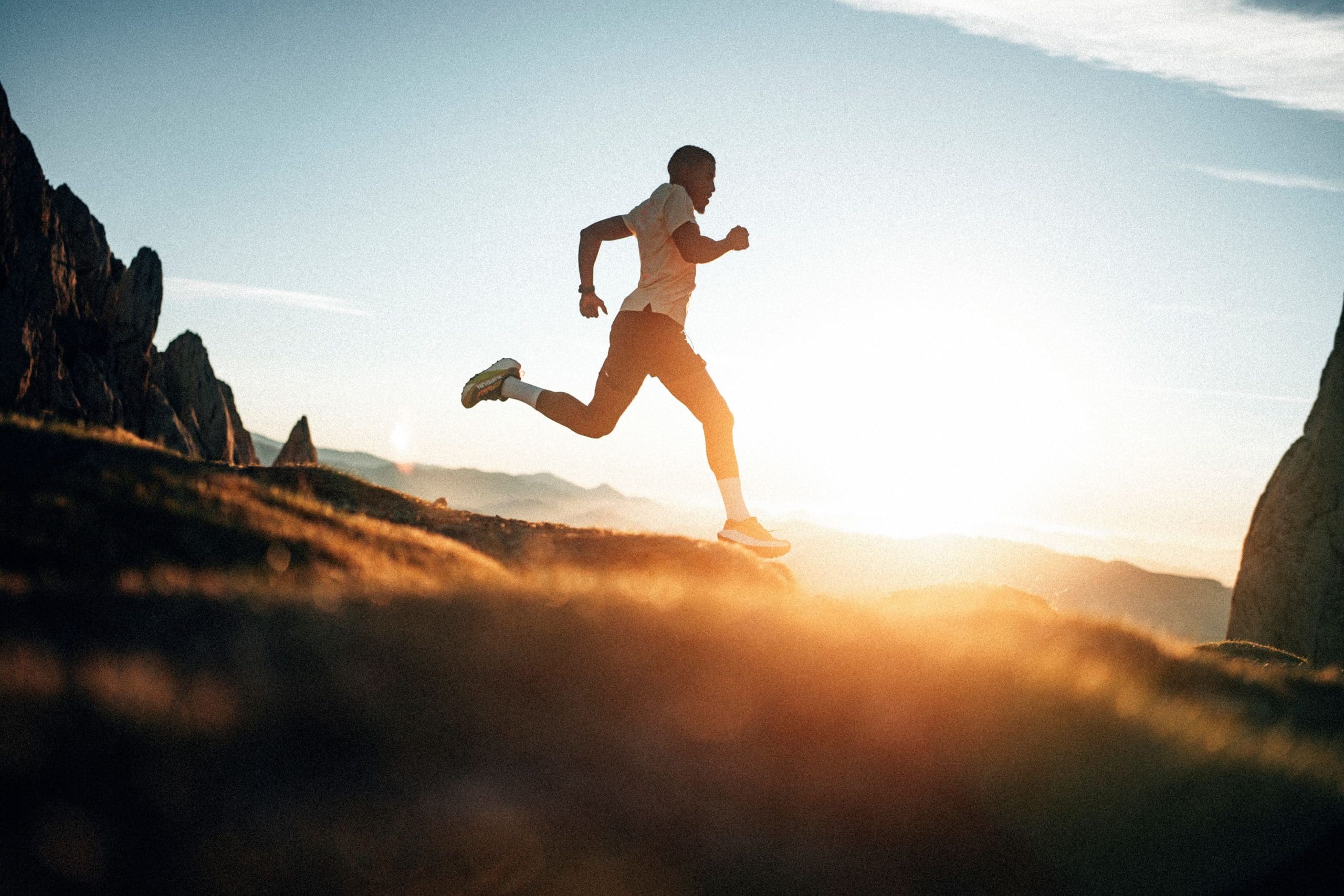 Kiprun dévoile trois nouvelles franchises — KIPRIDE, KIPSTORM et KIPSUMMIT — pour clarifier son offre running et accompagner tous les types de coureurs. Une refonte stratégique qui marque son expansion internationale et son arrivée aux États-Unis en 2026.