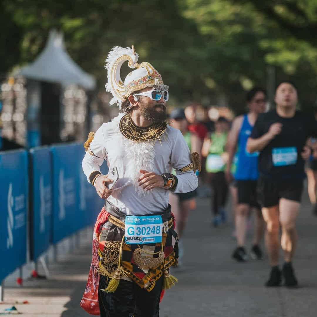 Dossard, étapes d’inscription, règles à connaître, formats de course et conseils pour bien préparer le Standard Chartered Singapore Marathon.
