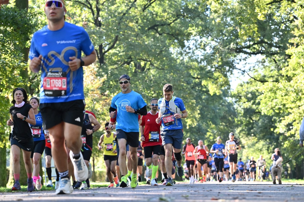 Le Semi-Marathon de Monza se court sur le mythique circuit de F1. Parcours rapide et unique, la course propose 4 distances, édition 2026 le 4 octobre.