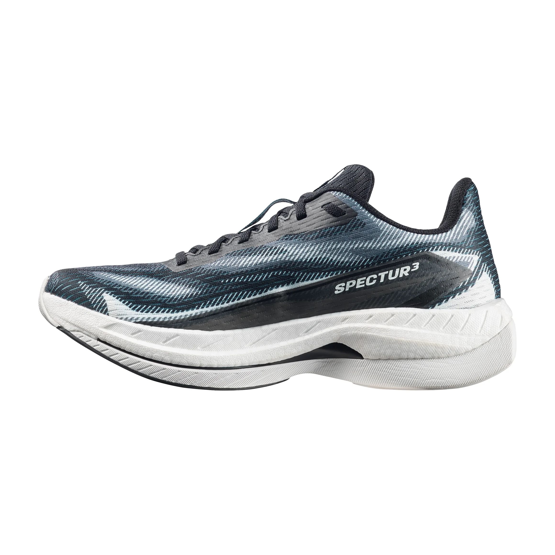 Salomon lance la Spectur 3, une chaussure de running performance pensée pour les coureurs du quotidien. Plaque en fibre de verre, plateforme stable et confort renforcé : une alternative plus accessible aux modèles carbone traditionnels.