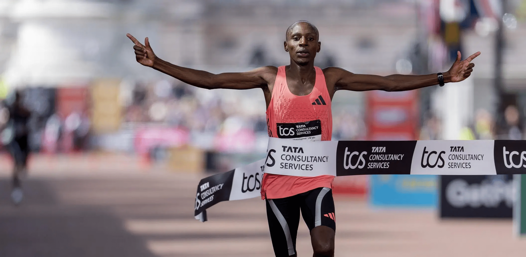 Le chrono sous les 2 heures de Sabastian Sawe relance le débat sur le dopage, la crédibilité des performances et l’avenir du marathon.