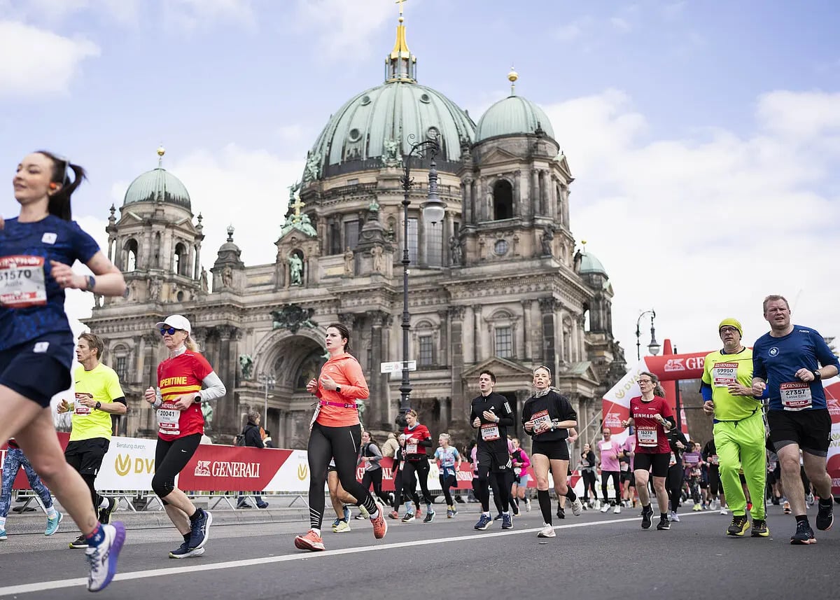Envie de courir le Semi-marathon de Berlin ? Loterie, tarifs, dossards caritatifs, tour-opérateurs : tout ce qu'il faut savoir pour avoir un dossard.