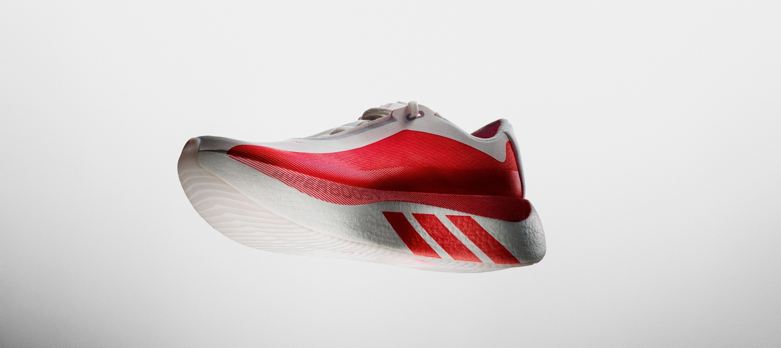adidas lance la Hyperboost Edge, une nouvelle chaussure de running ultra dynamique conçue pour l’entraînement, les sorties longues et les kilomètres.